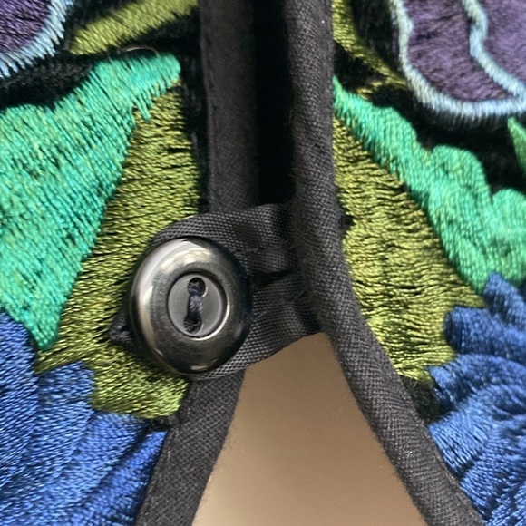 Chicos design VTG floral embroidered Vest Womens M Artsy Art to wear Boho - Picture 5 of 10